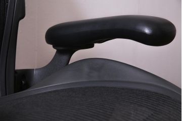 中古　Hermanmiller(ハーマンミラー社)　アーロンチェア(オフィスチェア、椅子、イス)(定価約19万円)(R-037782)