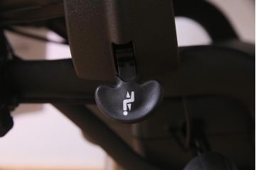 中古　Hermanmiller(ハーマンミラー社)　アーロンチェア(オフィスチェア、椅子、イス)(定価約19万円)(R-037782)