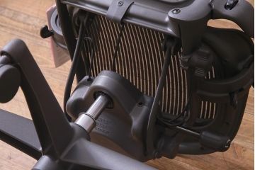 中古　Hermanmiller(ハーマンミラー社)　アーロンチェア(オフィスチェア、椅子、イス)(定価約19万円)(R-037782)
