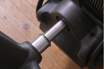 中古　Hermanmiller(ハーマンミラー社)　アーロンチェア(オフィスチェア、椅子、イス)(定価約19万円)(R-037782)