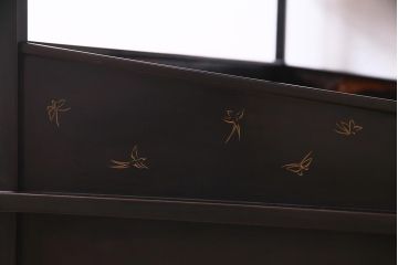 ビンテージ　国産工芸家具　漆塗り・螺鈿細工　上質な和の雰囲気漂う茶棚(飾り棚、収納棚、ヴィンテージ)(R-037788)
