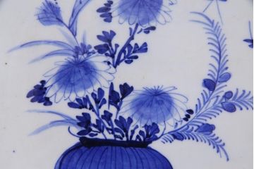 アンティーク雑貨　幕末明治期　花蝶図　染付変形大皿(和食器)(R-037793)