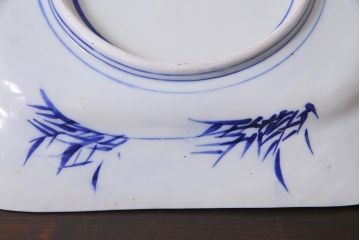 アンティーク雑貨　幕末明治期　花蝶図　染付変形大皿(和食器)(R-037793)