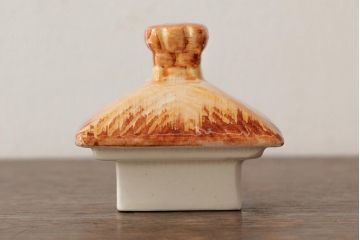ヴィンテージ雑貨　イギリスビンテージ　コテージスタイルの可愛らしいコーヒーポット(ティーポット)(R-037799)