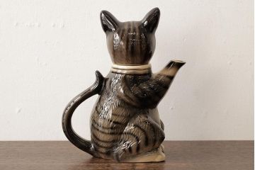 ヴィンテージ雑貨　イギリスビンテージ　Tony wood(トニーウッド)　キジトラ　猫型のティーポット(ネコ型ポット、茶器)(R-037804)