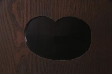 アンティーク家具　大正昭和初期　縞黒檀・桐材・栓材　銅金具　上手物!上質な作りの茶箪笥(茶棚、収納棚、違い棚、桐箪笥、桐たんす)(R-037806)