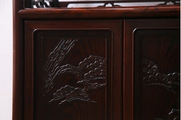ビンテージ家具　指物家具　紫檀と漆が上品さ醸し出す茶棚(収納棚、飾り棚)(R-037809)