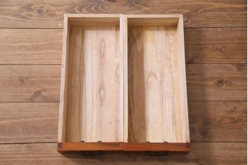 中古　民芸家具　ケヤキ材　乱れ杢　迫力のある杢目の流れが見事な関西火鉢(長火鉢、囲炉裏、座卓)(R-037813)