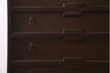 ビンテージ家具　神戸洋家具老舗たかねや製　オーク材　クラシカルな意匠がおしゃれなチェスト(引き出し、永田良介、ヴィンテージ)(R-037815)
