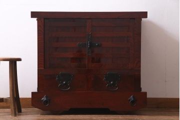 ビンテージ家具　国産民芸家具　ケヤキ材の杢目が美しい高級感あふれる米沢車箪笥(帳場箪笥)(R-037816)