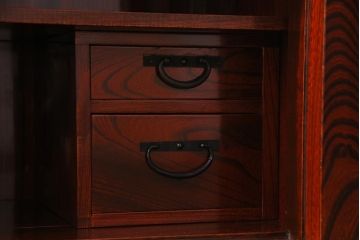 ビンテージ家具　国産民芸家具　ケヤキ材の杢目が美しい高級感あふれる米沢車箪笥(帳場箪笥)(R-037816)