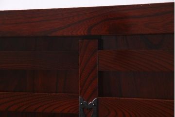 ビンテージ家具　国産民芸家具　ケヤキ材の杢目が美しい高級感あふれる米沢車箪笥(帳場箪笥)(R-037816)