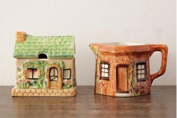 ヴィンテージ雑貨　イギリス　Keele St. Pottery(KSP)　COTTAGEWARE(コテージウェア)　ミルクジャグ&シュガーポット(クリーマー、ビンテージ)(R-037820)