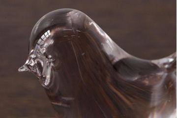 アンティーク雑貨　イギリス　鳥　ガラスのペーパーウエイト(ディスプレイ、重し)(R-037822)