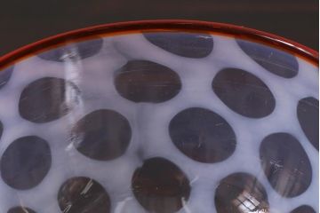 アンティーク雑貨　大正期　赤縁乳白水玉紋碗形　氷コップ(拭きガラス)(R-037826)