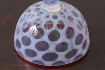 アンティーク雑貨　大正期　赤縁乳白水玉紋碗形　氷コップ(拭きガラス)(R-037826)