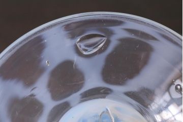アンティーク雑貨　大正期　赤縁乳白水玉紋碗形　氷コップ(拭きガラス)(R-037826)