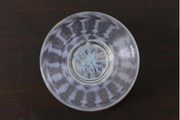 アンティーク雑貨　古民具・骨董　和ガラス　乳白色　赤縁玉垂れ文なつめ形氷コップ(R-037828)