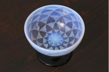 アンティーク雑貨　大正期　乳白鱗紋エナメル脚　碗形氷コップ(R-037829)