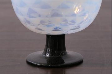 アンティーク雑貨　大正期　乳白鱗紋エナメル脚　碗形氷コップ(R-037830)