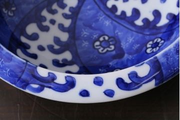 アンティーク雑貨　明治期　花波ねじり文　ベロ藍　染付深鉢・大(R-037831)