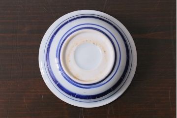 アンティーク雑貨　明治期　花波ねじり文　ベロ藍　染付深鉢・小(R-037837)