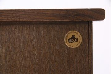 ヴィンテージ家具　イギリスビンテージ　ERCOL(アーコール)　Old Colonial(オールドコロニアル)　ニレ材　気品と風格が漂うカップボード(食器棚、飾り棚、オープンラック、収納棚)(R-037854)