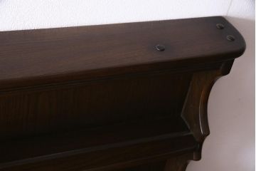 ヴィンテージ家具　イギリスビンテージ　ERCOL(アーコール)　Old Colonial(オールドコロニアル)　ニレ材　気品と風格が漂うカップボード(食器棚、飾り棚)(R-037854)