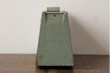 アンティーク雑貨　ニチバン　鋳造　重厚な佇まいが格好いいテープカッター(R-037863)