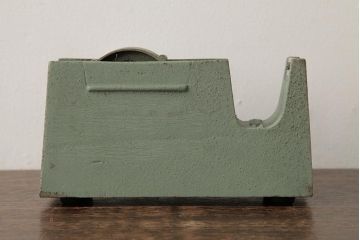 アンティーク雑貨　ニチバン　鋳造　重厚な佇まいが格好いいテープカッター(R-037863)