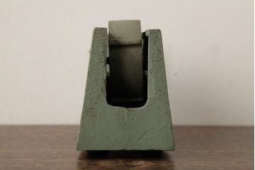 アンティーク雑貨　ニチバン　鋳造　重厚な佇まいが格好いいテープカッター(R-037863)