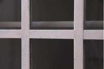 ペイント家具　イギリスアンティーク　上手物!　オーク材　凝ったつくりのコーナーキャビネット(飾り棚、収納棚、戸棚)(R-037870)