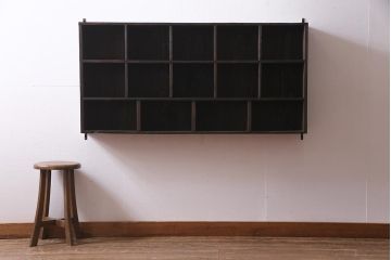 ラフジュ工房オリジナル　古材リメイク家具　スタイリッシュな収納が叶う壁掛けマス目棚(壁掛け収納棚、ウォールラック)(R-037871)