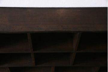 ラフジュ工房オリジナル　古材リメイク家具　スタイリッシュな収納が叶う壁掛けマス目棚(壁掛け収納棚、ウォールラック)(R-037871)
