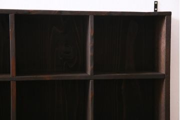 ラフジュ工房オリジナル　古材リメイク家具　スタイリッシュな収納が叶う壁掛けマス目棚(壁掛け収納棚、ウォールラック)(R-037871)