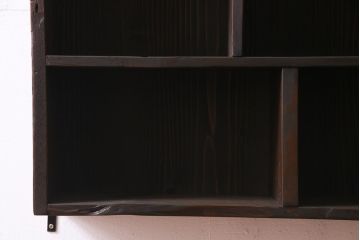 ラフジュ工房オリジナル　古材リメイク家具　スタイリッシュな収納が叶う壁掛けマス目棚(壁掛け収納棚、ウォールラック)(R-037871)