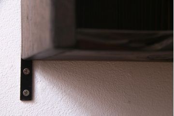 ラフジュ工房オリジナル　古材リメイク家具　スタイリッシュな収納が叶う壁掛けマス目棚(壁掛け収納棚、ウォールラック)(R-037871)