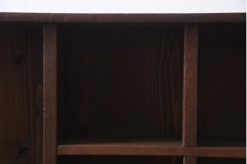 ラフジュ工房オリジナル　古材リメイク　パタパタ扉付き　味わい深い古材の質感が魅力のウォールシェルフ(壁掛け収納棚、ウォールラック、マス目棚)(R-037872)