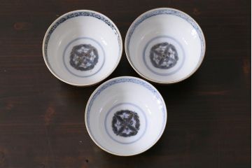 アンティーク雑貨　江戸期　色絵蓋付茶碗3個(伊万里)(R-037874)