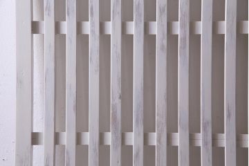 アンティーク建具　ホワイトペイントが爽やかな荒格子戸1枚(引き戸、建具)(R-037889)