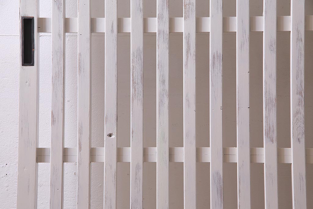 アンティーク建具　ホワイトペイントが爽やかな荒格子戸1枚(引き戸、建具)(R-037889)