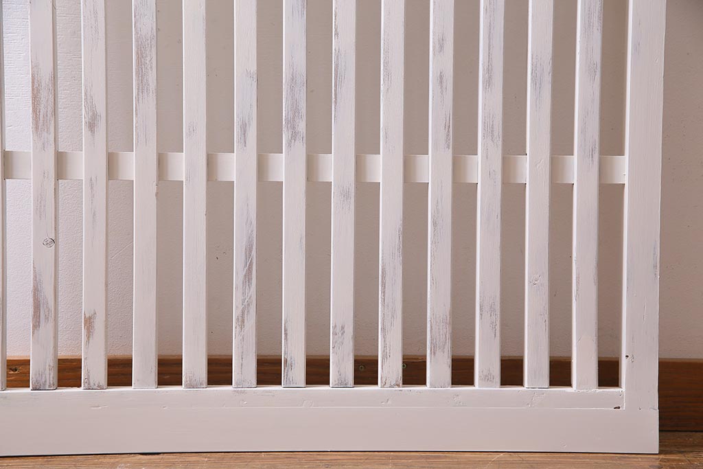 アンティーク建具　ホワイトペイントが爽やかな荒格子戸1枚(引き戸、建具)(R-037889)