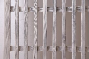 アンティーク建具　ホワイトペイントが爽やかな荒格子戸1枚(格子戸、はめ込み戸、建具)(R-037891)