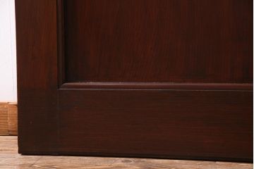 アンティーク建具　明治大正期　新潟産　総ケヤキ材一枚板・漆塗り　和の風格漂う蔵戸(建具、引き戸、玄関戸)(R-037892)