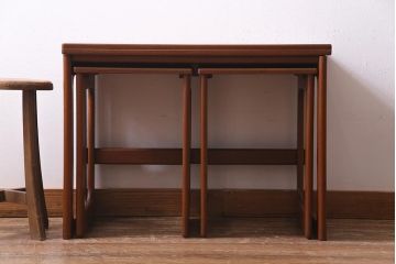 ヴィンテージ家具　北欧スタイル　 A.H McINTOSH(マッキントッシュ)　多機能なネストテーブル(エクステンションテーブル、サイドテーブル、ビンテージ)(R-037894)