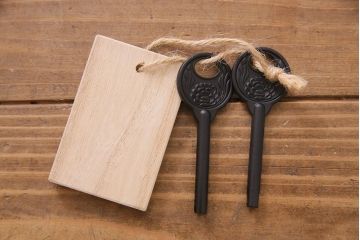 中古　筑後民芸家具　格式高い和の雰囲気を醸し出す120整理タンス(衣装箪笥、チェスト)(R-037902)