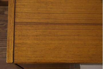 ヴィンテージ家具　イギリスビンテージ　WRIGHTON FURNITURE　北欧スタイルのサイドボード(リビングボード、収納)(R-037905)