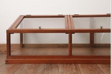アンティーク家具　ガラス扉　レトロな雰囲気あふれる卓上ガラスケース(ショーケース、陳列棚、コレクションケース)(R-037907)