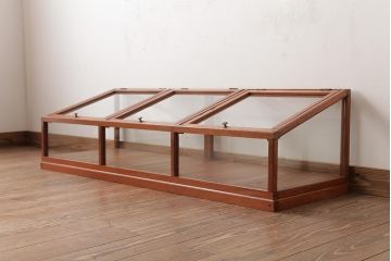 アンティーク家具　ガラス扉　レトロな雰囲気あふれる卓上ガラスケース(ショーケース、陳列棚、コレクションケース)(R-037907)