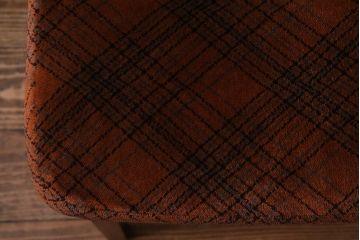 ヴィンテージ家具　北欧ビンテージ　G-PLAN(ジープラン)　メッシュバックの素材感がアクセントのダイニングチェア(椅子)(R-037909)